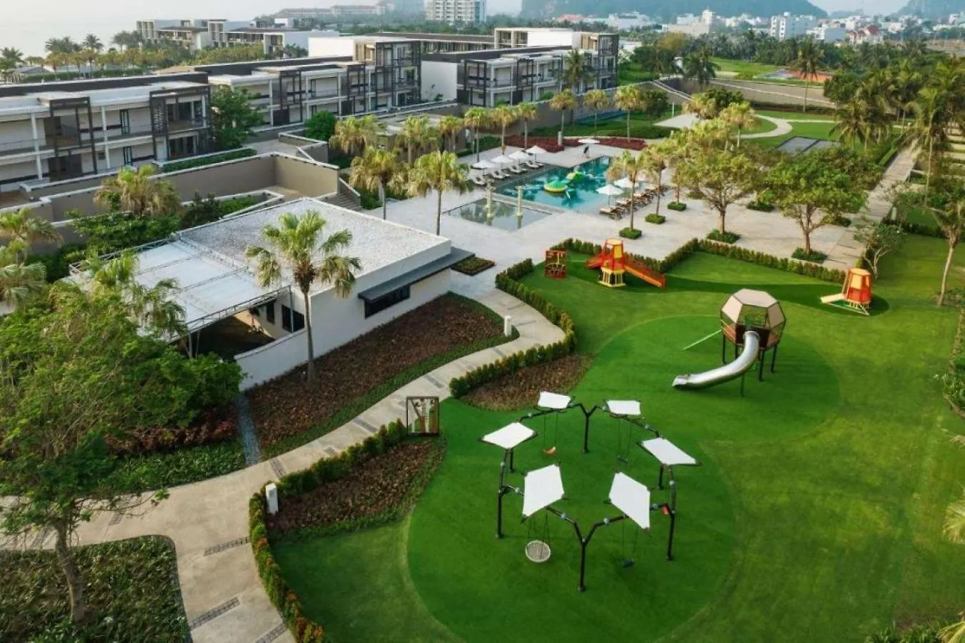 The Collections Beach Front Resort Da Nang Apartment